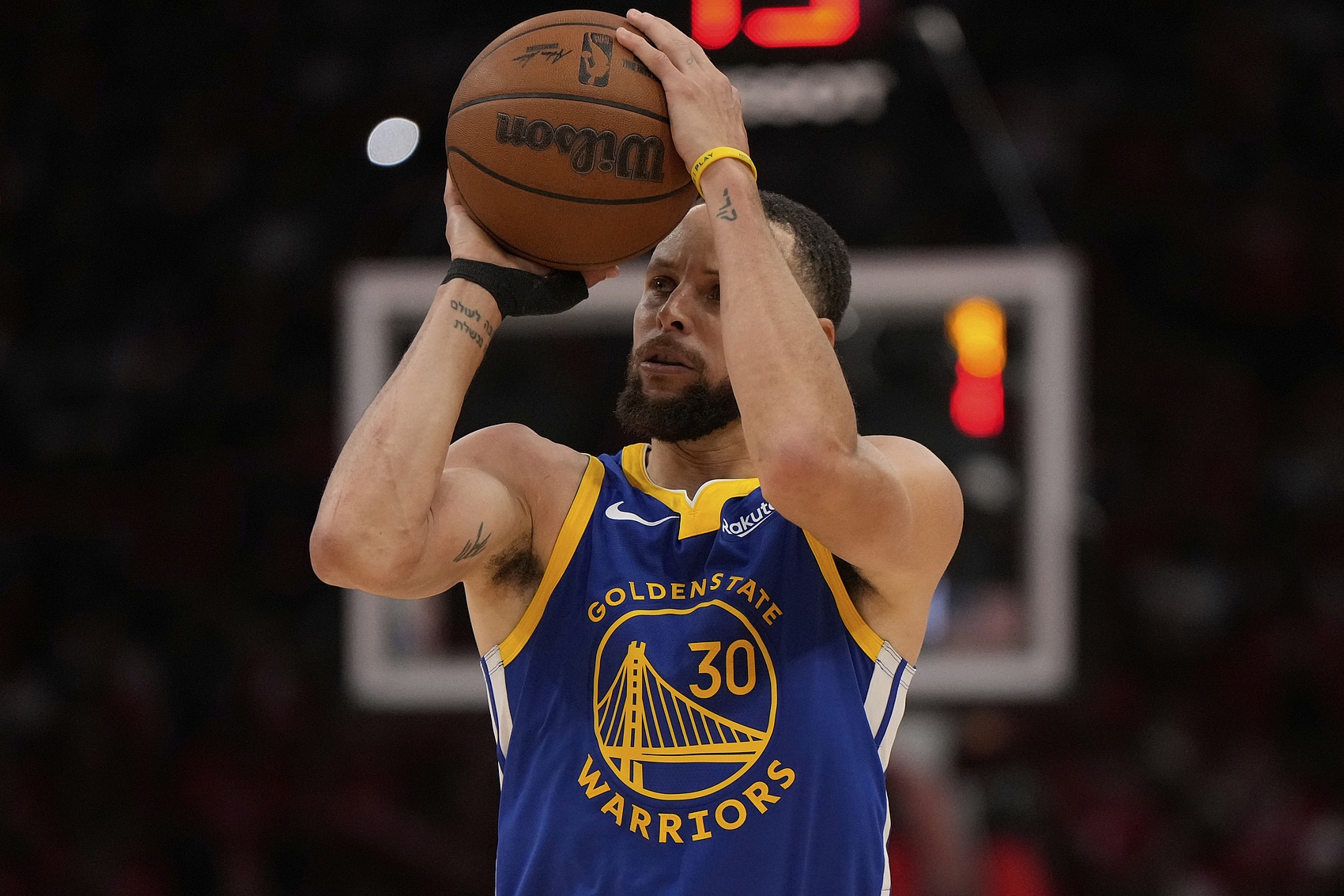 库里:高中时依靠身体和运动能力也能混过去 但之后技术就很重要