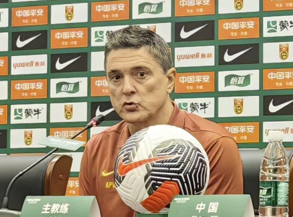 开云网站入口官网-安东尼奥:中场休息给球员施加信心;王钰栋没首发是有点小伤